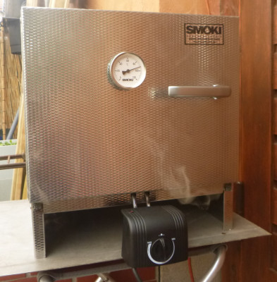 Räucherofen-1 06.10.23.JPG (490.64 KiB) 7200 mal betrachtet Da ist das gute Stück...